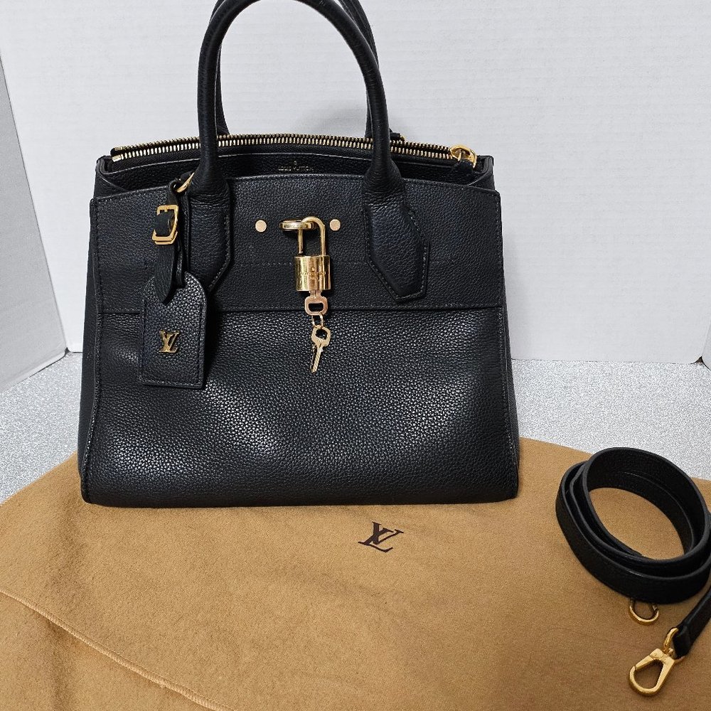 Louis Vuitton Taurillon City Steamer MM Black